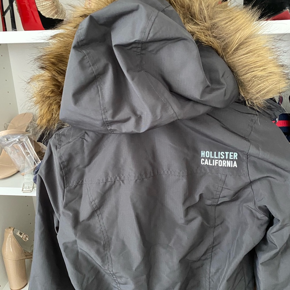 Woman’s jacket - Picture 4 of 5